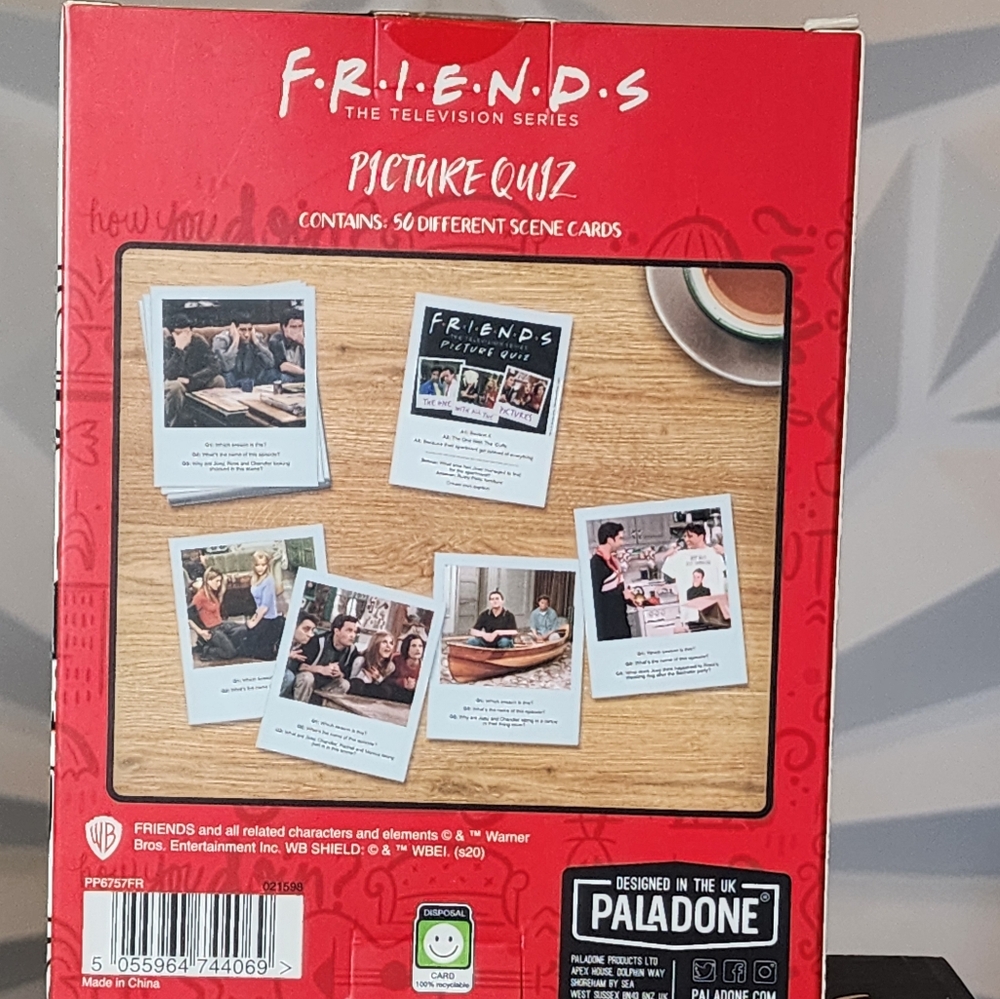 FRIENDS TV Series Mug Wine Glasses Lip Balms and Trivia Card Game - Picture 5 of 7